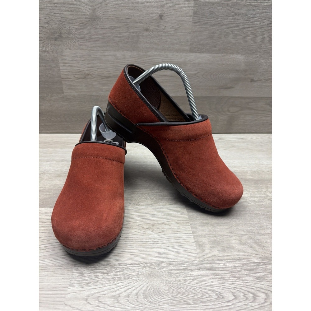 Sanita Nina Clog‎ Rust Color Red Excellent Condition. Womans Size 42 (US 11)
